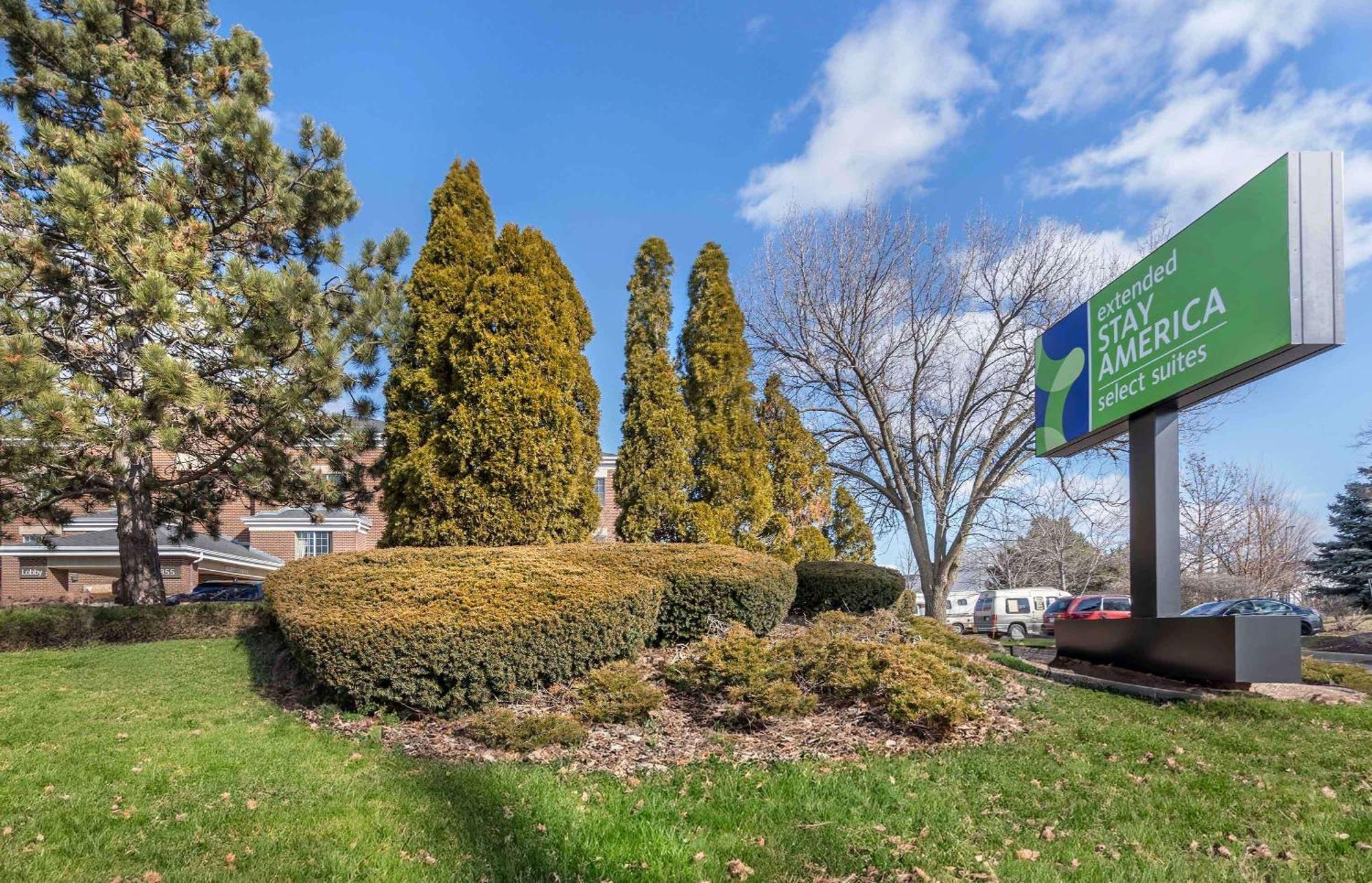 Extended Stay America Select Suites - Chicago - Westmont - Oak Brook Exterior photo